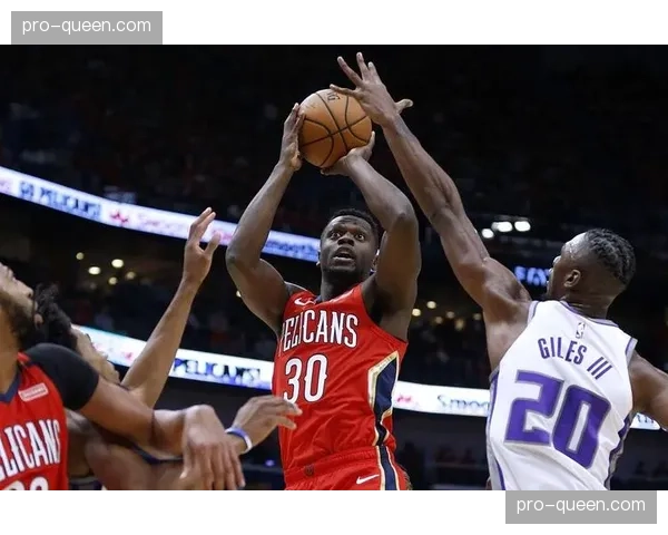 联盟报告显示:2025-26赛季场均得分较上季下降4.1分,防守效率成为新焦点 联盟报告显示:2025-26赛季场均得分较上季下降4.1分,防守效率成为新焦点